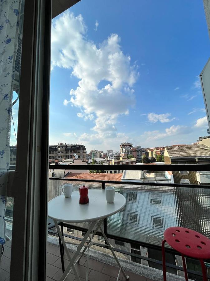 Fondazione Prada Apartment With Balcony Milano Dış mekan fotoğraf